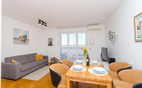 Spacious Apartment Smile With Terrace And Secure Garage