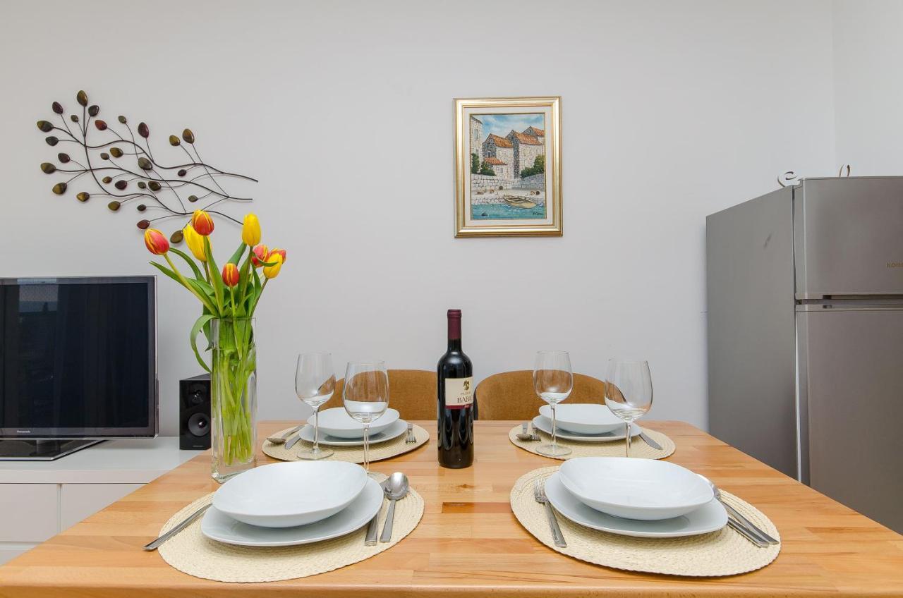 Spacious Apartment Smile With Terrace And Secure Garage Split Zewnętrze zdjęcie