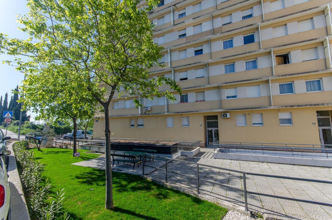 Spacious Apartment Smile With Terrace And Secure Garage Split Zewnętrze zdjęcie