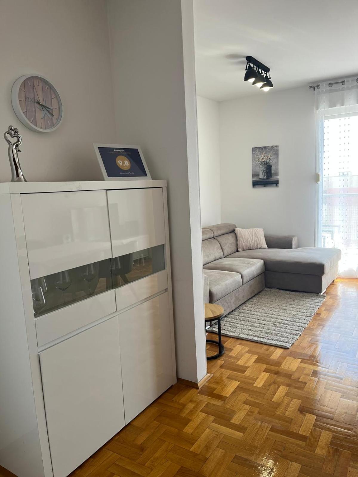 Spacious Apartment Smile With Terrace And Secure Garage Split Zewnętrze zdjęcie